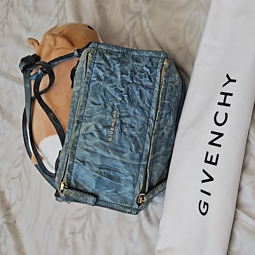 Givenchy mini pandora